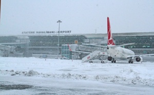 Turquie : la neige perturbe le trafic aérien à Istanbul