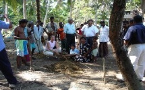 Sri Lanka : pose de la premier pierre à Habaraduwa