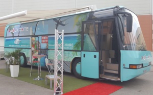 Vaucluse : Raoux Voyages transforme un ancien autocar en agence de voyages (vidéo)