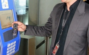 Téléphones portables : l'aéroport de Nice teste Pass and Fly