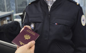 Contrôle aux frontières : des policiers en renfort dans les aéroports de Paris