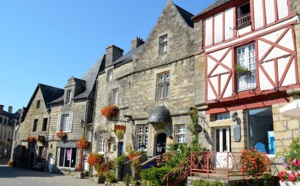 Morbihan : Rochefort-en-Terre, de l’art et des vieilles pierres
