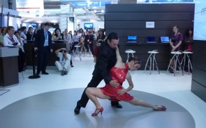 Cotal : une leçon de tango à Top Résa