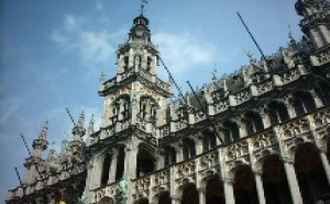 Tourisme: le secrétaire général de l'OMT espère 5 à 7% de croissance en 2005