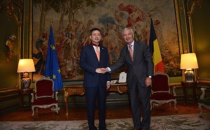 Adam Tan (HNA), nommé Commandeur de l'Ordre de la Couronne en Belgique Adam Tan (HNA), nommé Commandeur de l'Ordre de la Couronne en Belgique