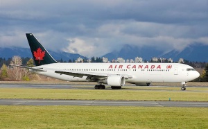Air Canada réduit sa perte nette à 24 M$ en 2009