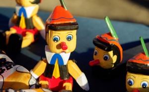 La case de l’Oncle Dom : les mythos c’est comme le facteur... ça frappe toujours deux fois ! La case de l’Oncle Dom : les mythos c’est comme le facteur... ça frappe toujours deux fois !