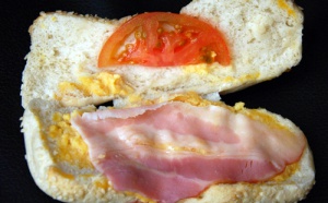 Mal bouffe avions : des sandwichs de moins en moins ''planants'' !