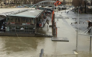 Crue de la Seine (Paris) : les trafics du RER C et routier fortement impactés