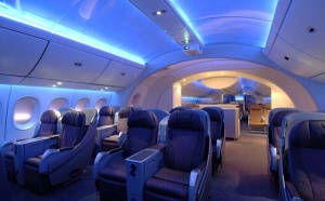 Salon de Farnborough : le Boeing B-787 Dreamliner traverse l'Atlantique
