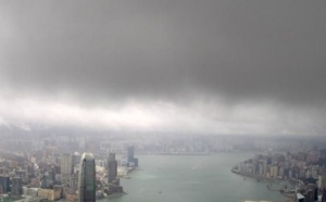 Le typhon Mangkhut balaie Hong-Kong et s'enfonce en Chine