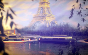 Vedettes de Paris aménage une terrasse au pied de la Tour Eiffel
