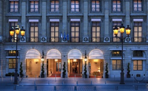 Les palaces parisiens, trophées de millionnaires étrangers