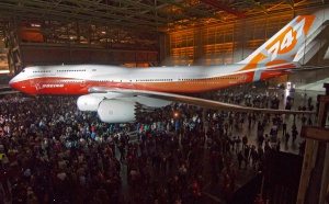 Boeing présente son nouveau B747-8 Intercontinental
