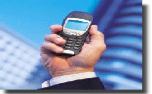 L'aéroport Toulon-Hyères informe les voyageurs par SMS L'aéroport Toulon-Hyères informe les voyageurs par SMS