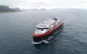 Hurtigruten : le MS Roald Amundsen navigue grâce à "la seule force" ses batteries