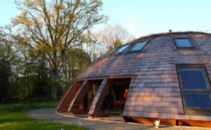 Le domaine du Centaure : des chambres d’hôtes qui tournent avec le soleil... comme les tournesols ! Le domaine du Centaure : des chambres d’hôtes qui tournent avec le soleil... comme les tournesols !