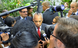 IFTM : Victorin Lurel, ministre des Outre-Mer, à la rencontre des DOM-TOM IFTM : Victorin Lurel, ministre des Outre-Mer, à la rencontre des DOM-TOM