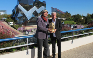 Futuroscope : le spectacle « iMagic» élu Meilleur Spectacle de magie