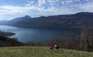 Savoie : en balade au-dessus du lac du Bourget...