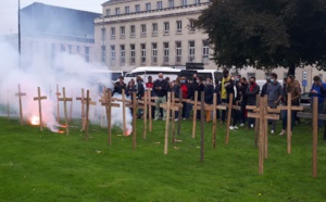 Normandie : quand les autocaristes manifestent pour demander de l'aide au Préfet et reçoivent... des PV !