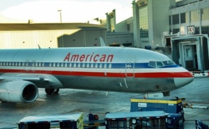 American Airlines fait dans la cosmétique et joue la montre sur la fusion American Airlines fait dans la cosmétique et joue la montre sur la fusion