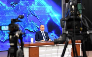 Russie: Vladimir Poutine lie l'ouverture des frontières à la situation sanitaire