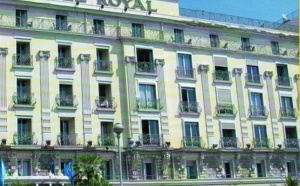 Nice : La CDC aide Vacances Bleues à rénover l’Hôtel le Royal