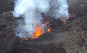 Réunion : le Piton de la Fournaise est entré en éruption