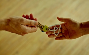 Airbnb lance une nouvelle ligne d'assistance d'urgence dédiée au voisinage