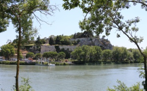 Avignon : l’île de la Barthelasse à deux roues