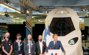 Emmanuel Macron célèbre 40 années de TGV