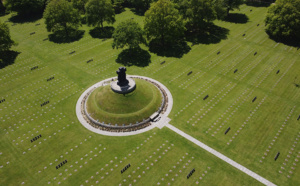 Le Cimetière Militaire Allemand de La Cambe, visite d’un lieu sobre et méditatif.