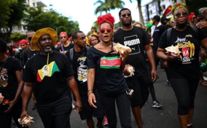 La crise sociale en Guadeloupe s'inscrit dans une longue histoire de mobilisations et de conflits avec le gouvernement français. Christophe Archambault / AFP