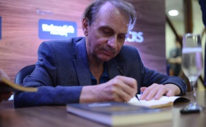 FUTUROSCOPIE - Michel Houellebecq met le tourisme et le voyage en pièces 🔑