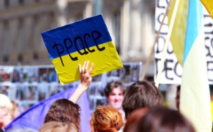 Ukraine : la France recommande aux Français de quitter le pays
