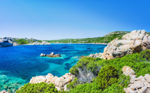 En mai, fais ce qu’il te plait ! En Corse ou en Sardaigne, envolez-vous au soleil avec Ollandini Voyages !