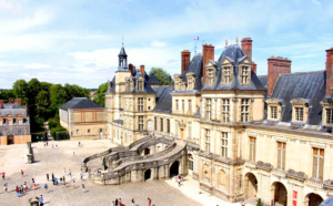Le château de Fontainebleau met en scène sa montée des marches