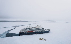 Ponant : les passagers du Commandant Charcot atteignent le pôle Nord géographique