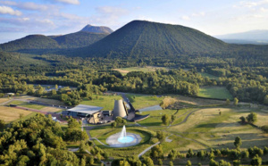 Le parc auvergnat Vulcania célèbre ses 20 ans tout l’été Le parc auvergnat Vulcania célèbre ses 20 ans tout l’été