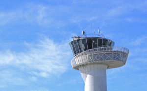 Grève des contrôleurs aériens : perturbations et annulations dans le ciel ce mardi