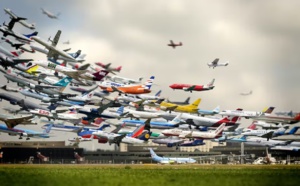 Déjà en 2005, pour rendre compte du trafic quotidien, un artiste s’était posté une journée à l’aéroport d’Hanovre, en Allemagne, et avait superposé les images des tous les décollages. Ho Yeol Ryu via Flickr, CC BY-NC-SA