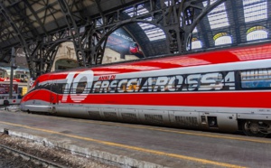 Depuis un an, les TGV de la SNCF partagent leurs quais à Paris-Gare de Lyon avec les rames Frecciarossa de la compagnie italienne Trenitalia. Depositphotos.com Auteur bellena