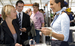 Agent commercial opérationnel en aéroport : l’hôtesse au sol Agent commercial opérationnel en aéroport : l’hôtesse au sol