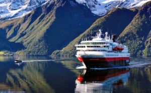 Hurtigruten Expeditions devient HX