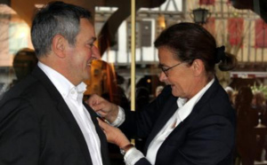 Bernard Garcia reçoit la médaille d’Or du Tourisme