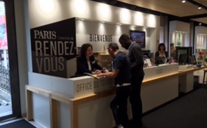 Paris : un point d'accueil pour les touristes ouvert au concept-store "Paris Rendez-Vous"