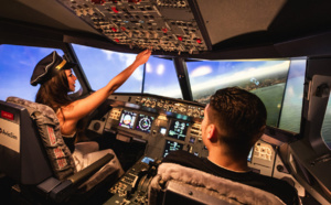 Un simulateur de vol arrive à Roissy Charles de Gaulle