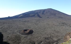 La Réunion : le Piton de la Fournaise entre en éruption