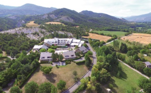 Vacances Bleues rouvre son tout premier village vacances
